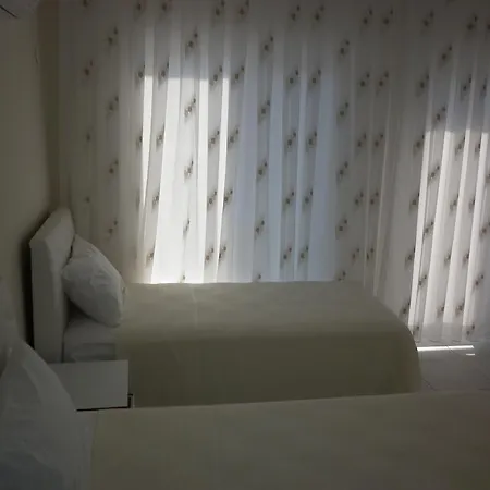 New Age Golden King Villas Ολουντενίζ